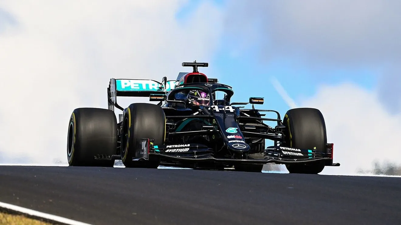 Hamilton llega a las 92 victorias en F1 en un GP de Portugal que llegó a liderar Sainz