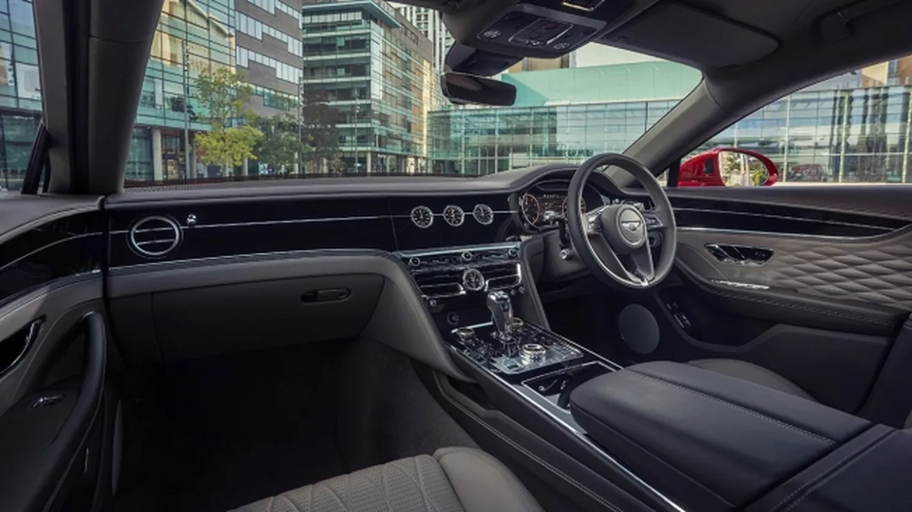 Bentley Flying Spur V8 2021 - interior