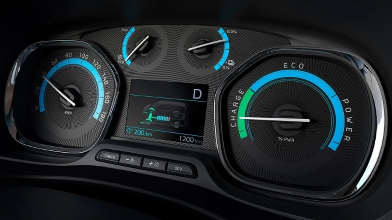 Peugeot e-Traveller - interior