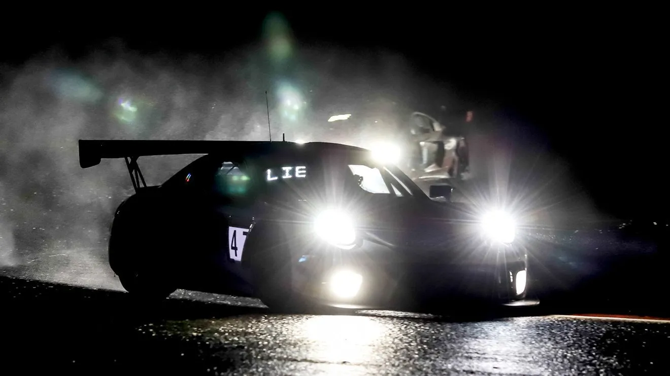 El Porsche #47 de KCMG manda en los libres nocturnos de las 24 Horas de Spa