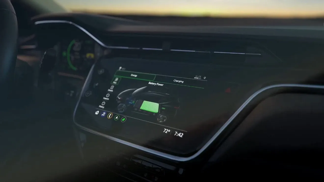 El Chevrolet Bolt EUV revela su tecnológico salpicadero antes de su presentación