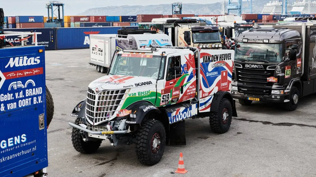 La primera parada del Dakar 2021 tiene lugar en el puerto de Marsella