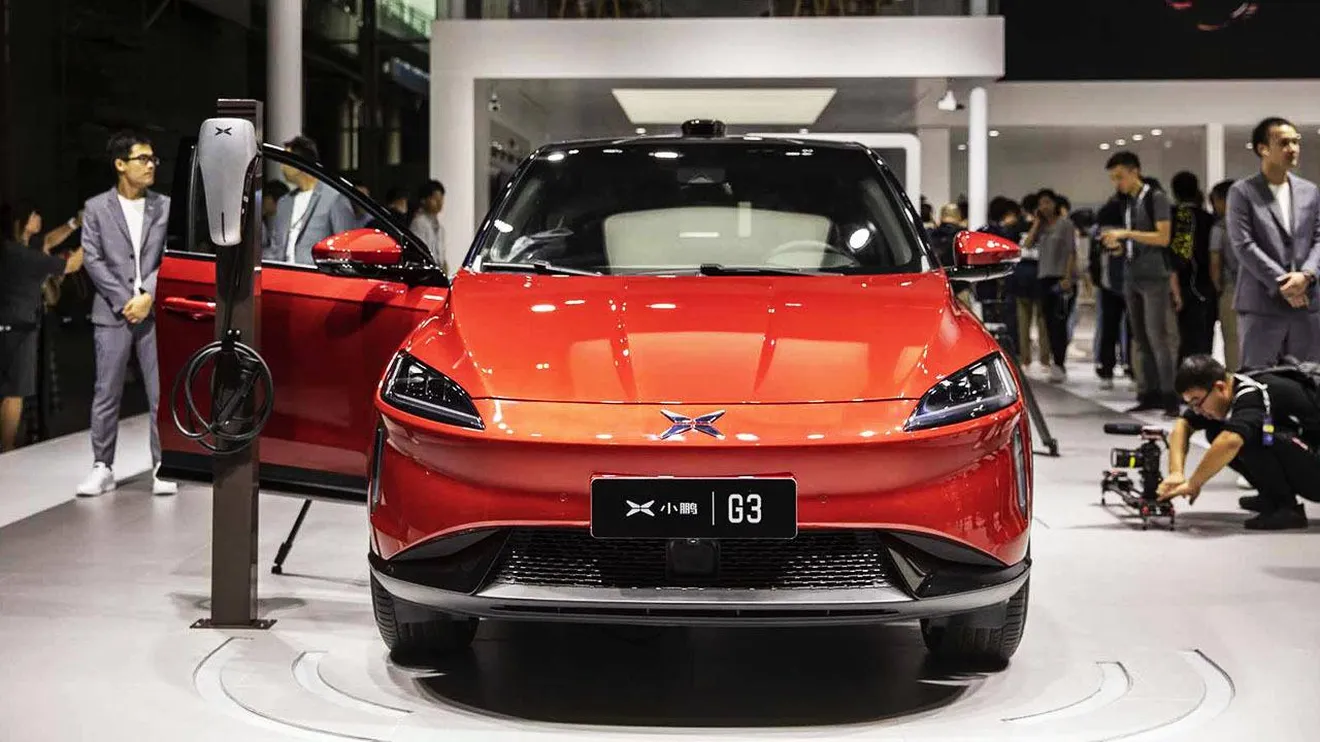 China - Noviembre 2020: Las ventas de coches avanzan en el Gigante Asiático