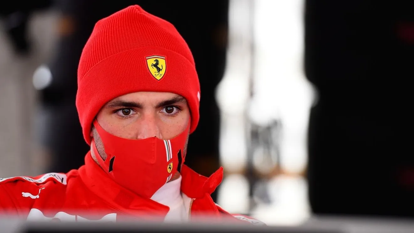 Carlos Sainz completa 100 vueltas con Ferrari: «La de instalación ya fue emocionante»