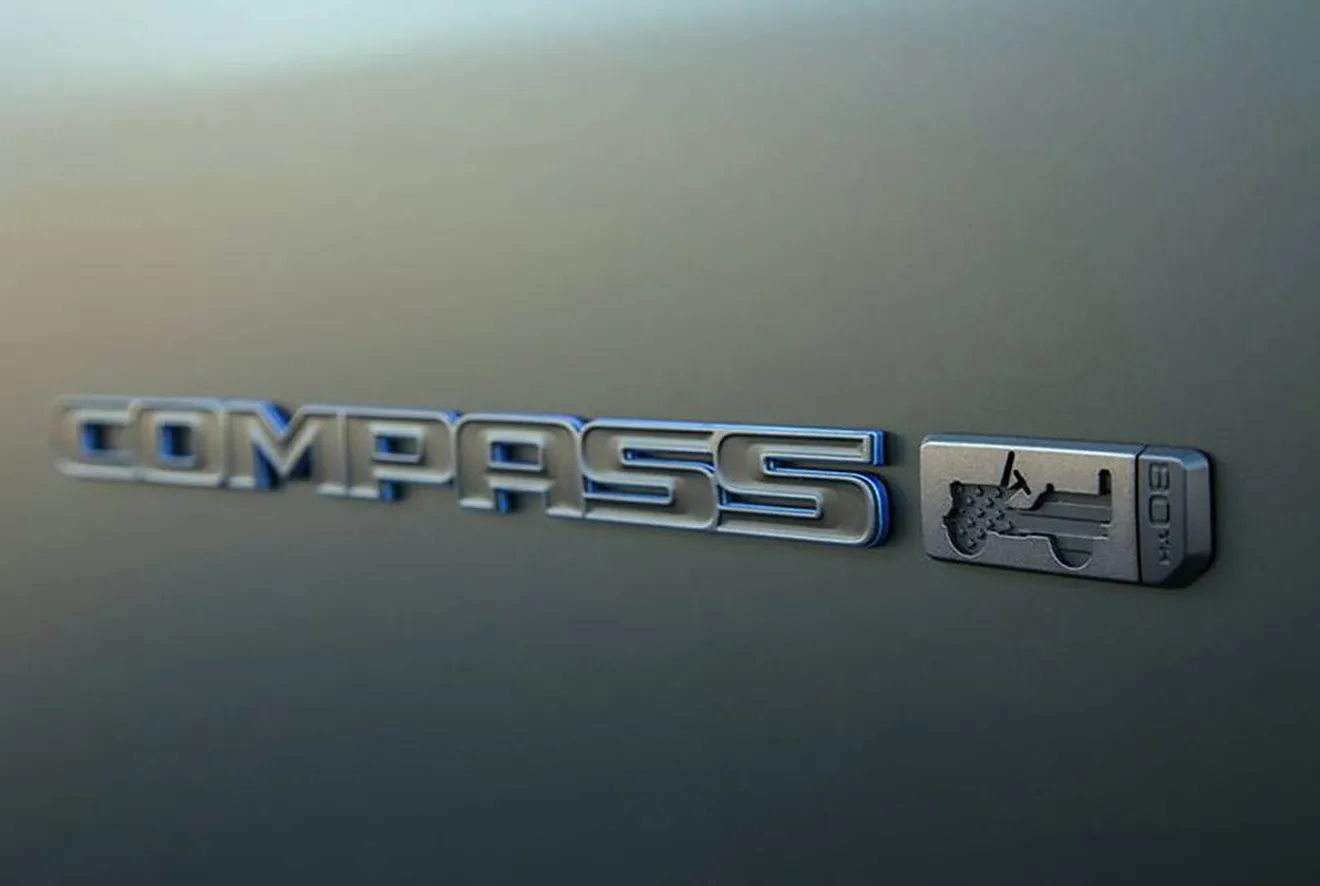 Foto Jeep Compass 2022 80th Anniversary - exterior
