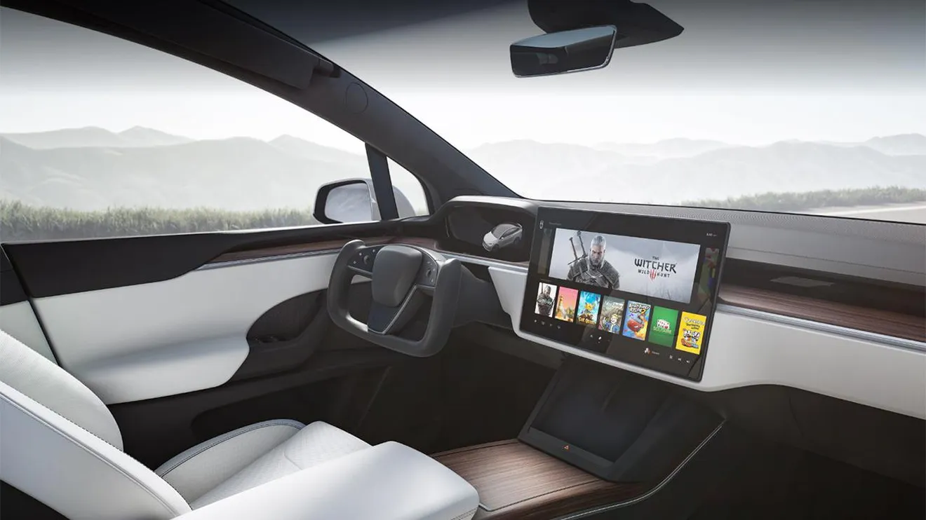 Tesla Model X 2021 - interior