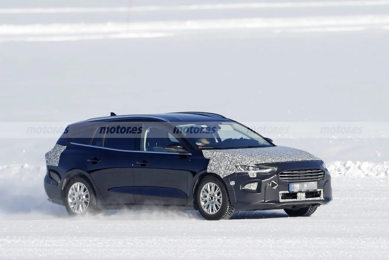 Cazado el facelift del Ford Focus Active SportBreak durante sus pruebas de invierno