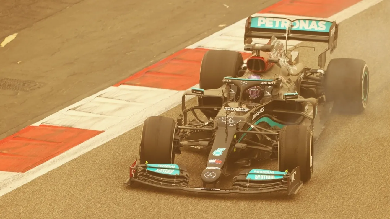 ¿Debió Mercedes hacer un shakedown con el W12? Primer día para olvidar en Bahréin