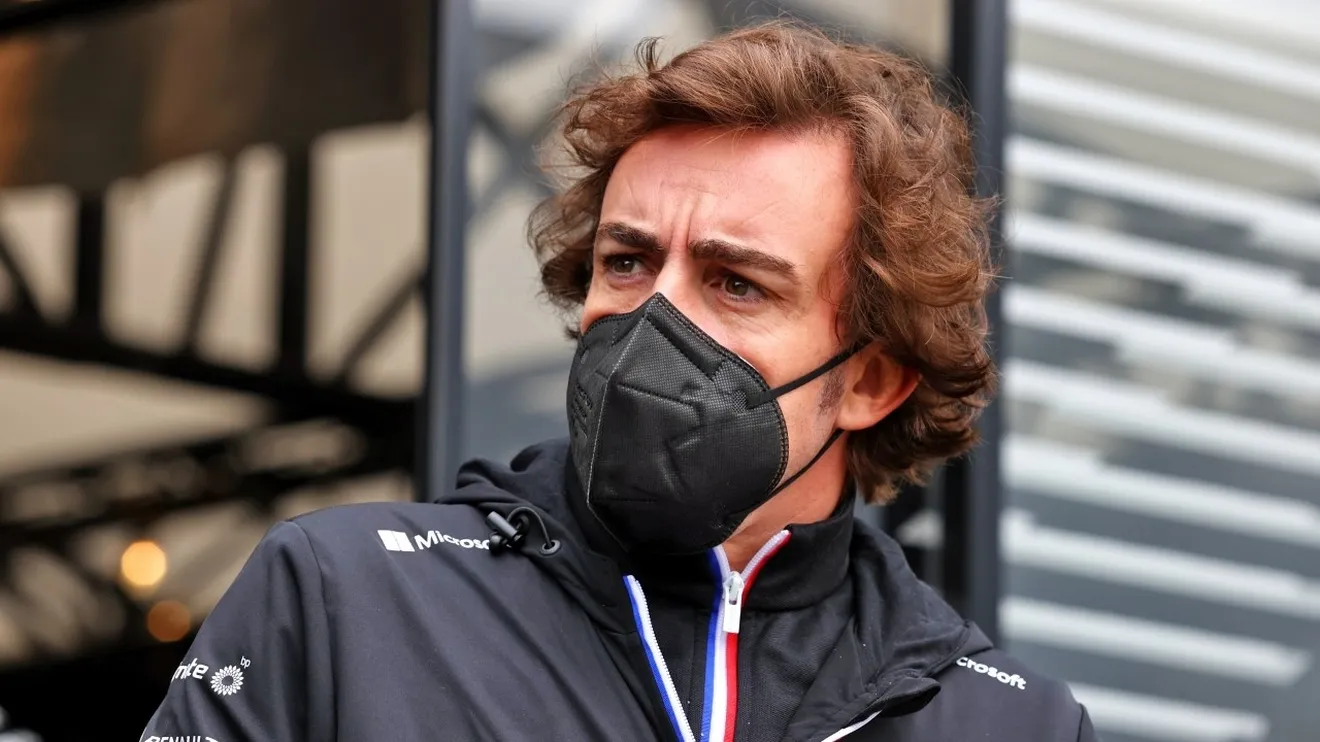 Alonso: «Probablemente yo necesito mejorar más que el Alpine»