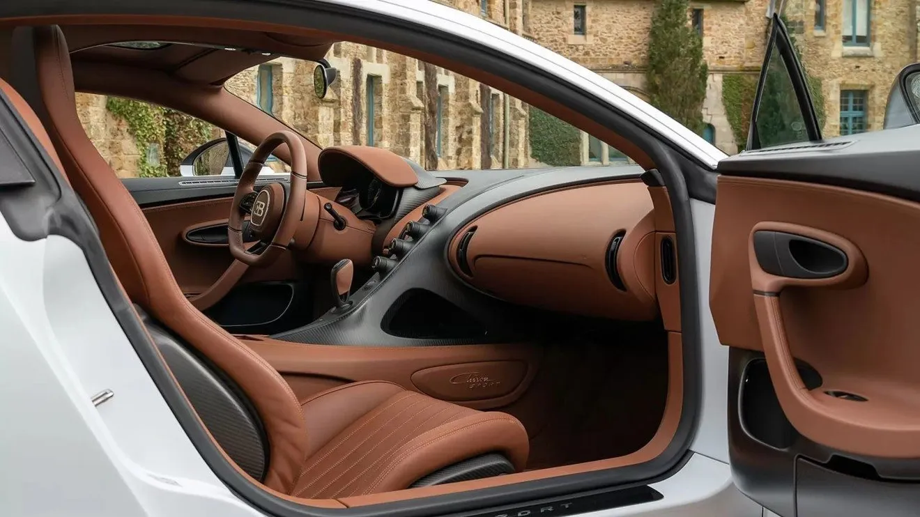 Foto Bugatti Chiron Pur Sport - interior