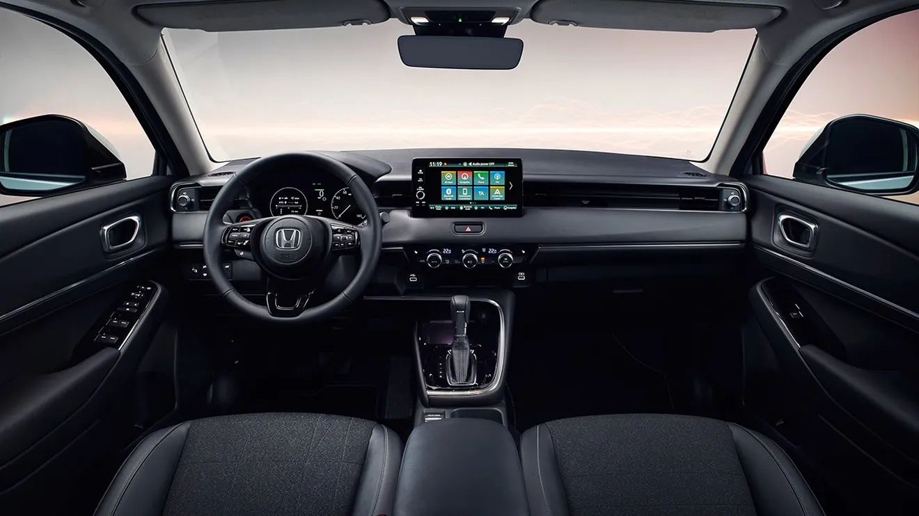 Honda HR-V e:HEV - interior