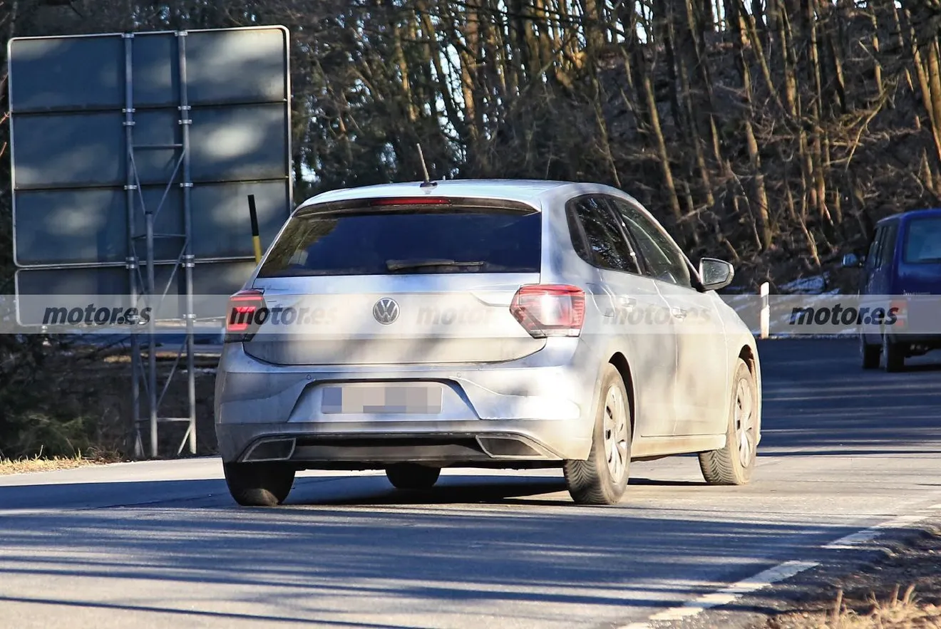 Foto espía Volkswagen Polo facelift 2022 - exterior