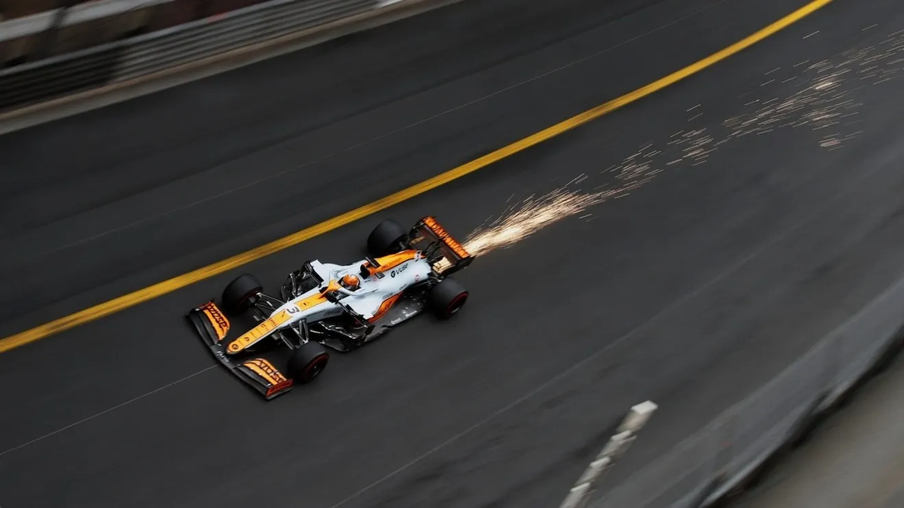 Ricciardo empieza a perder la calma: «Me niego a creer que sea tan lento»