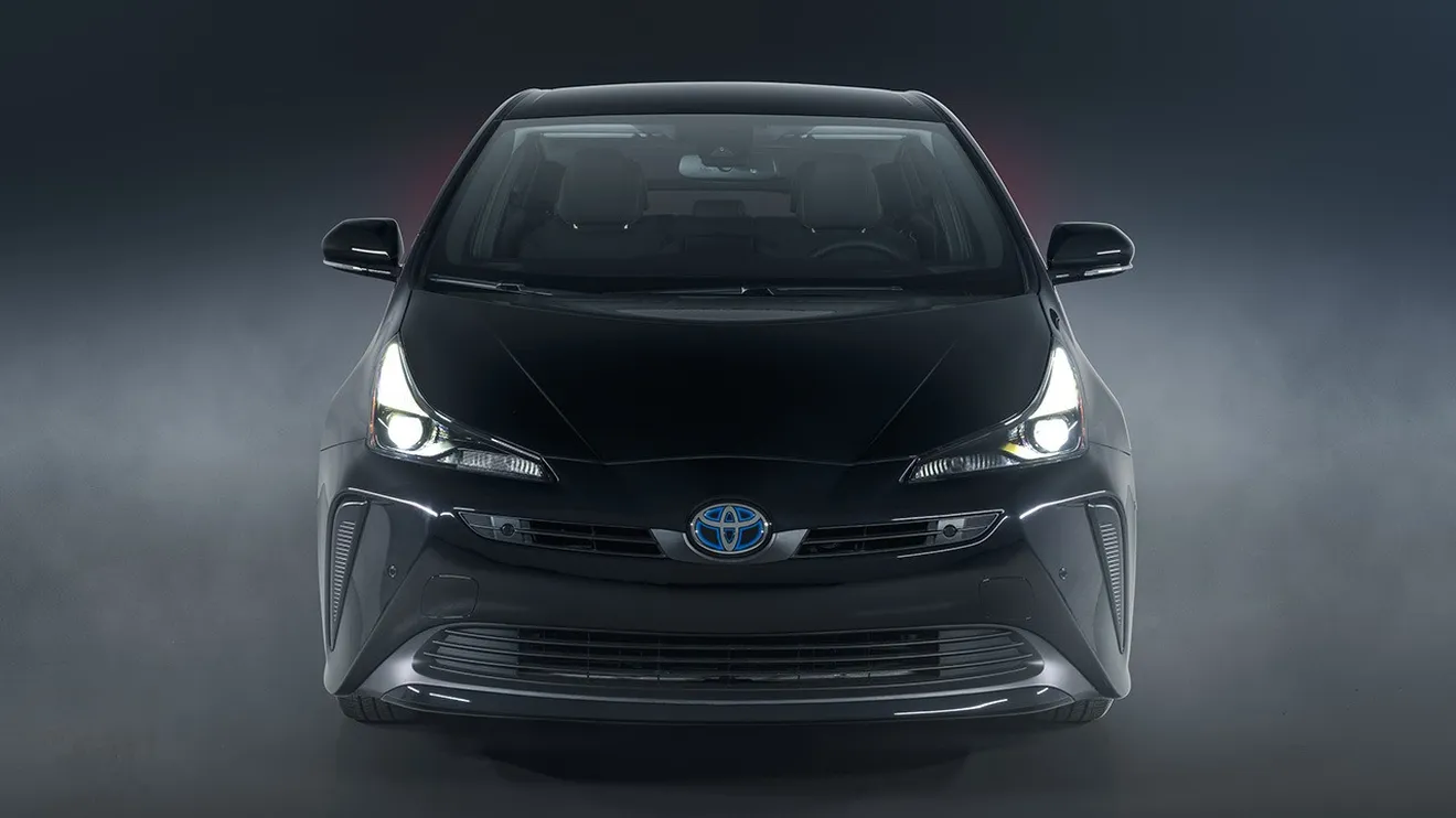 Toyota Prius Nightshade Edition - frontal
