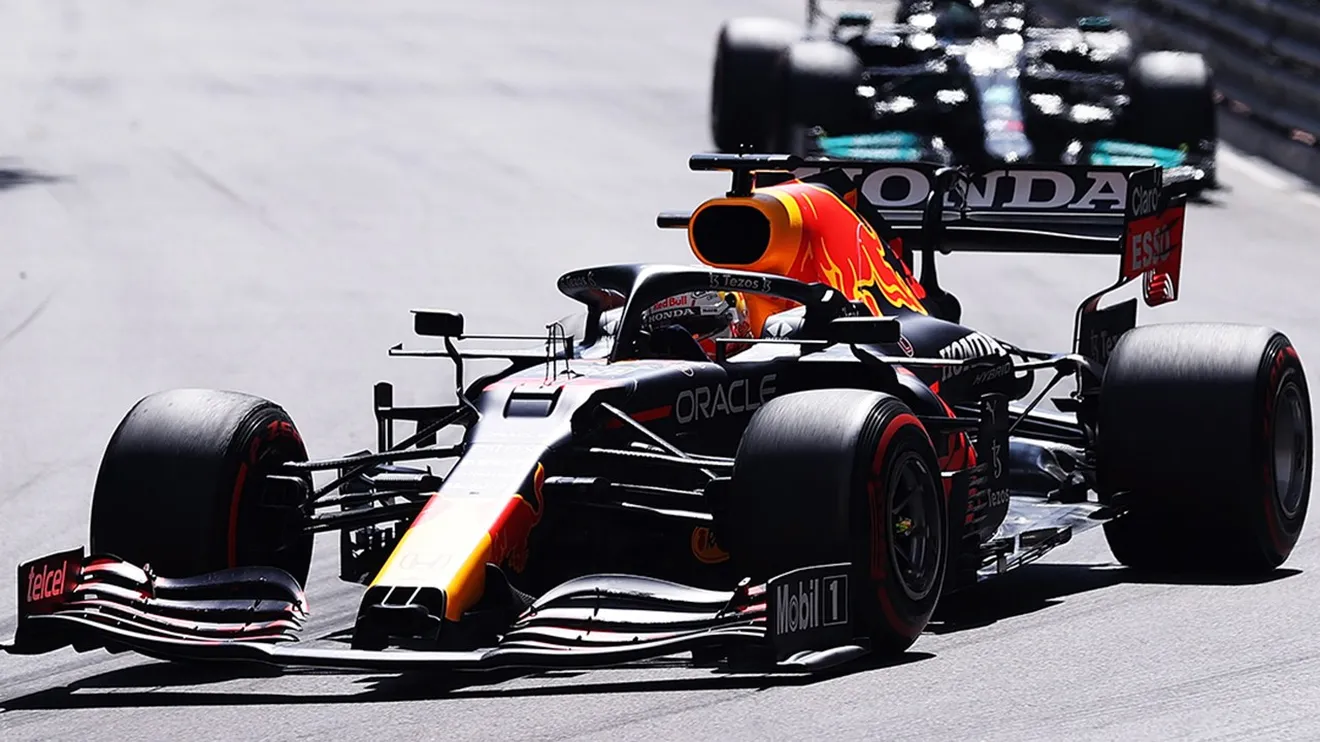 Verstappen y Sainz se licencian a lo grande en Mónaco