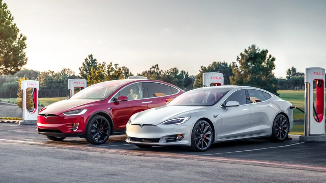Alemania negocia con Tesla abrir a todo el público sus Supercargadores… ¿y en España?
