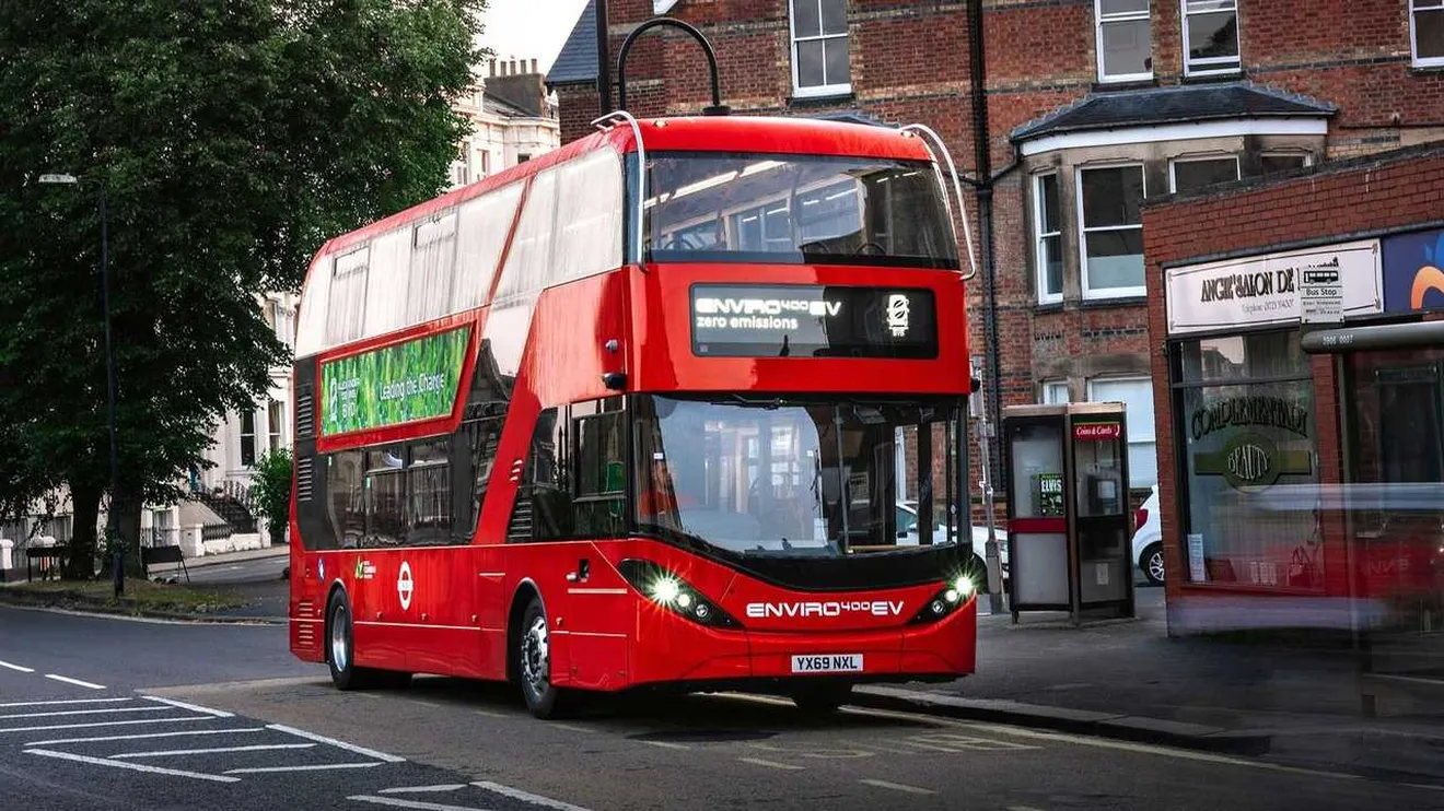 BYD y ADL firman el mayor pedido de autobuses eléctricos de Reino Unido