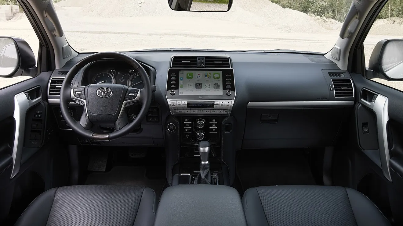 Toyota Land Cruiser 2021 - interior
