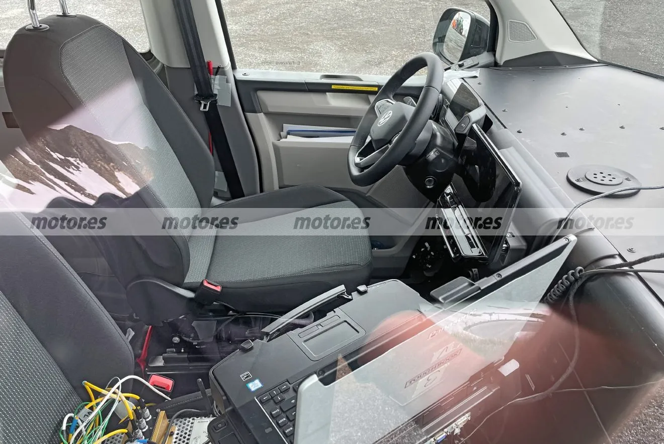 Foto espía mula Volkswagen ID. Buzz 2022 - interior