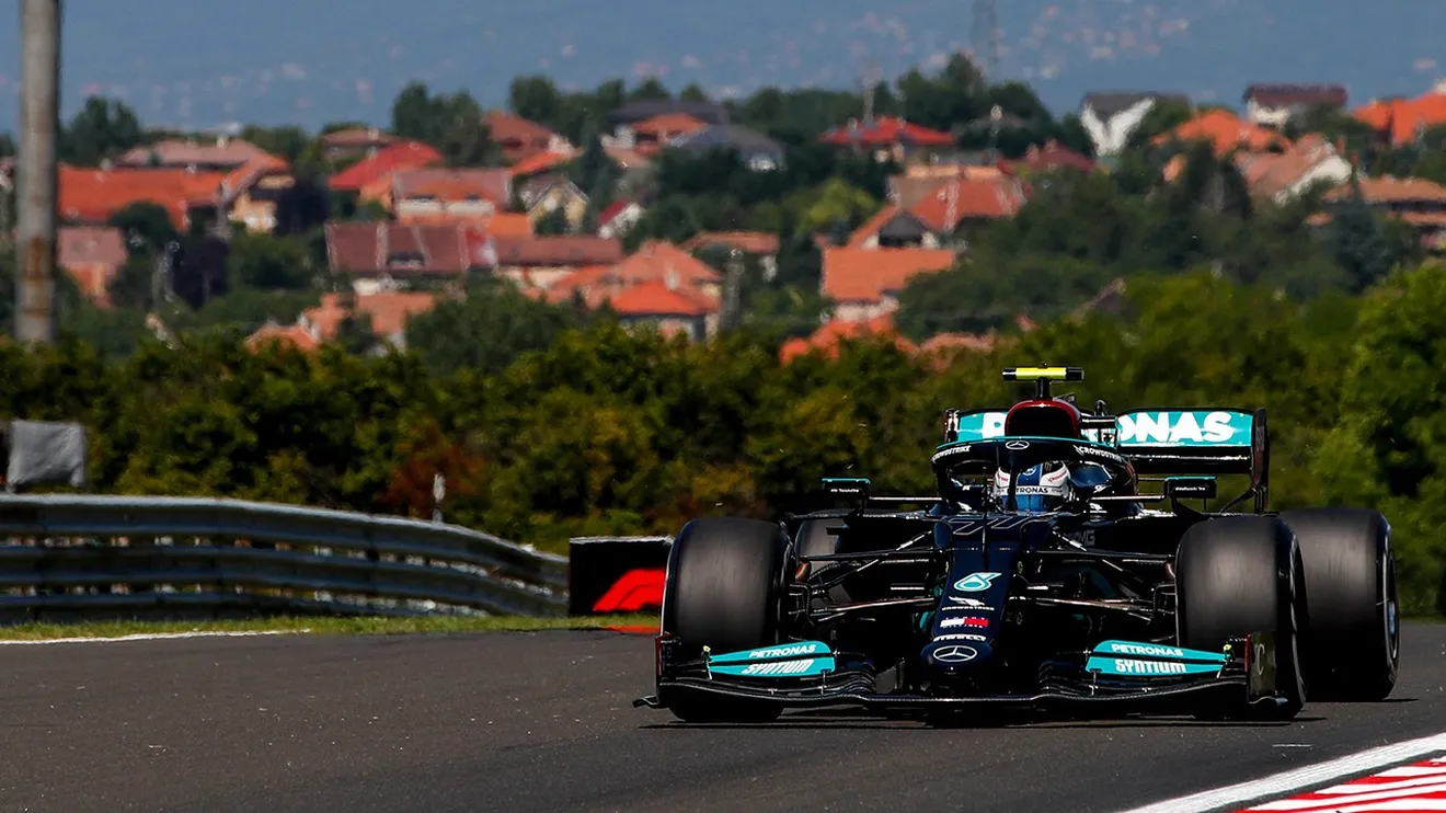Bottas comanda el doblete de Mercedes para rematar el viernes en Hungría