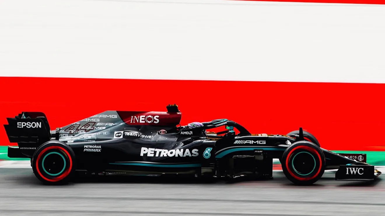 Hamilton y Bottas advierten a Verstappen: en mojado van mejor