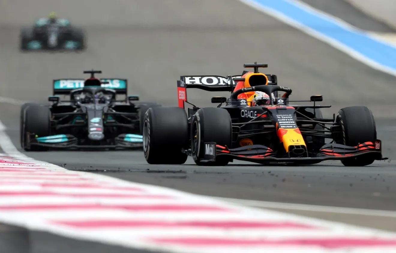 Mercedes quiere hacer las paces con Red Bull «por el bien de la Fórmula 1»