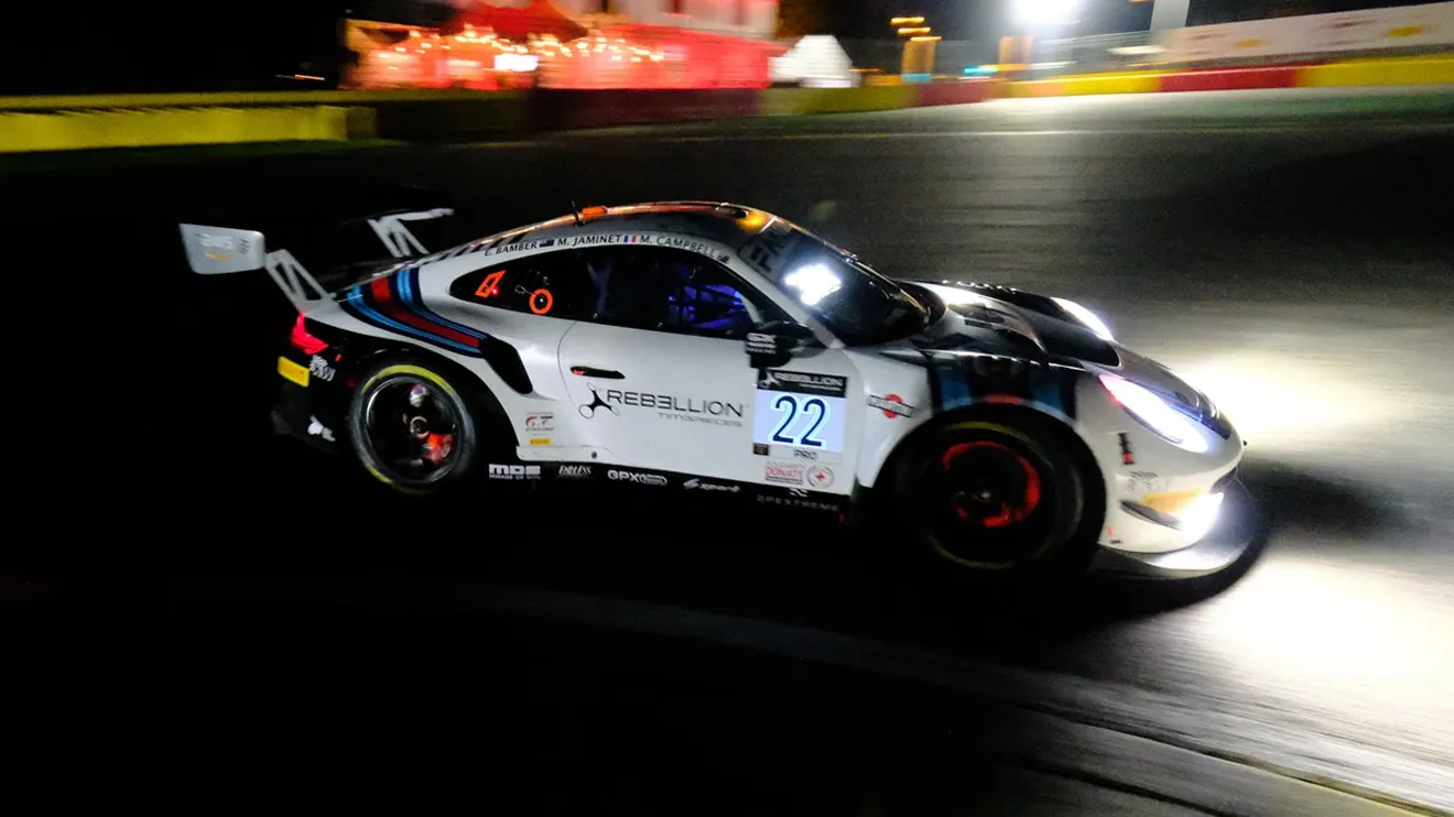 El Porsche #22 de GPX Racing se anota los libres nocturnos en Spa