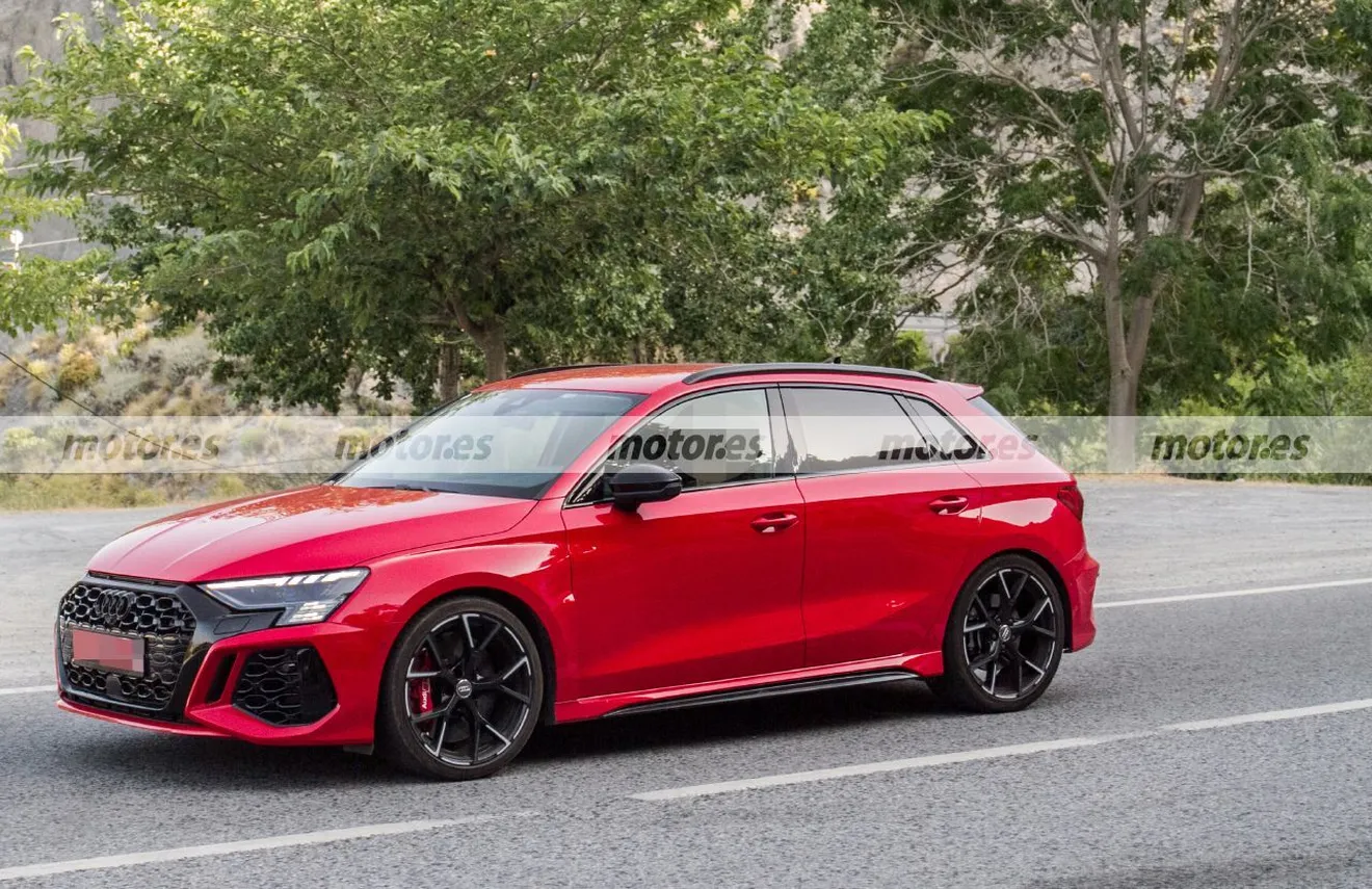Foto espía Audi RS 3 Sportback 2022 - exterior