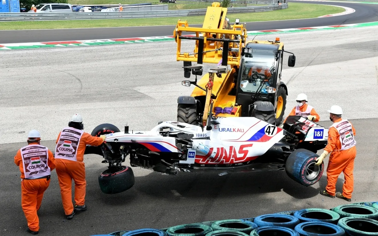 Haas, en alerta roja: «Demasiados accidentes excesivamente costosos»