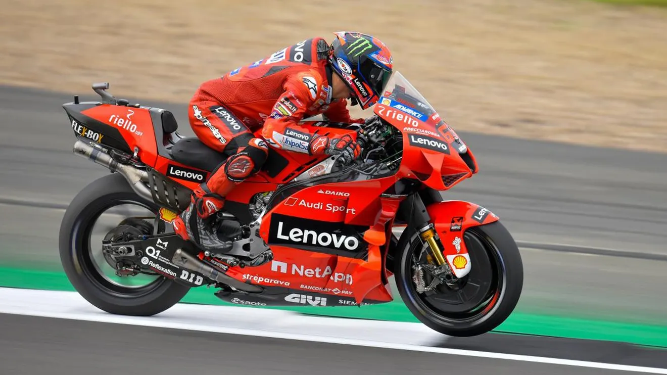 Pol Espargaró logra su primera pole con el Repsol Honda en MotoGP