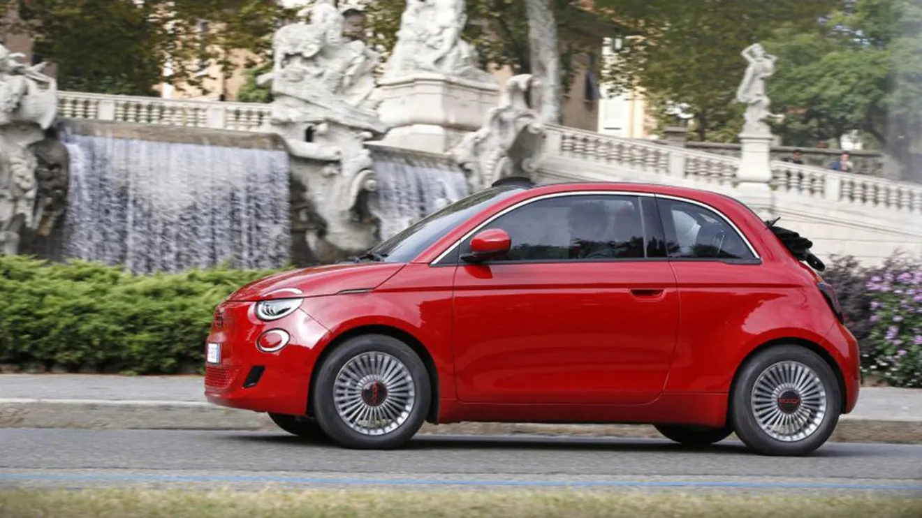 FIAT 500 RED - lateral