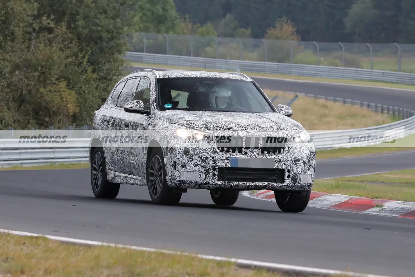 Foto espía BMW X1 2023 en Nürburgring - exterior
