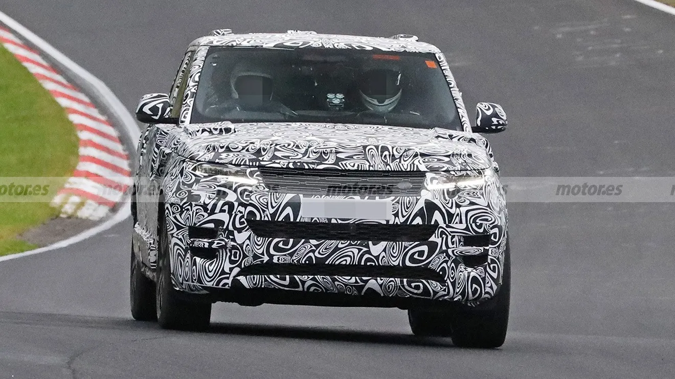 Range Rover Sport SVR 2023 - foto espía frontal