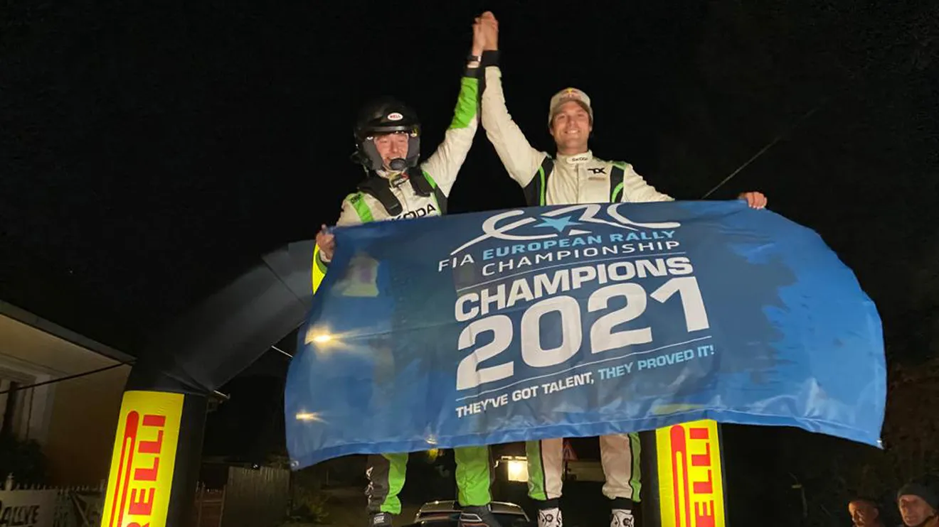 Andreas Mikkelsen suma el título del Europeo de Rallies al de WRC2