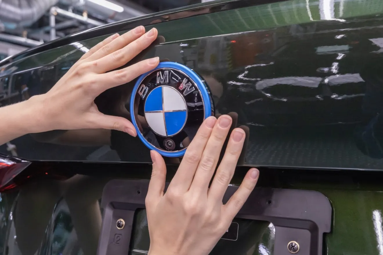 Foto BMW i4 2022 - detalles