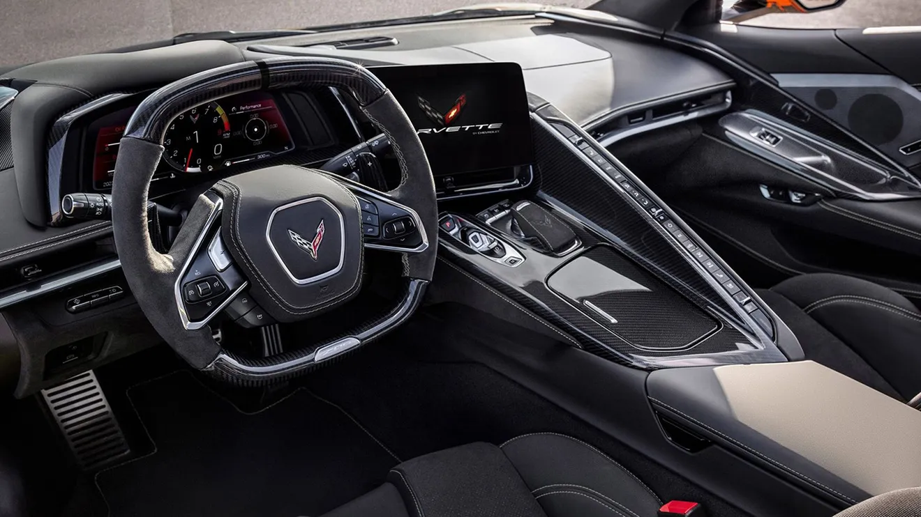 Chevrolet Corvette Z06 2023 - interior