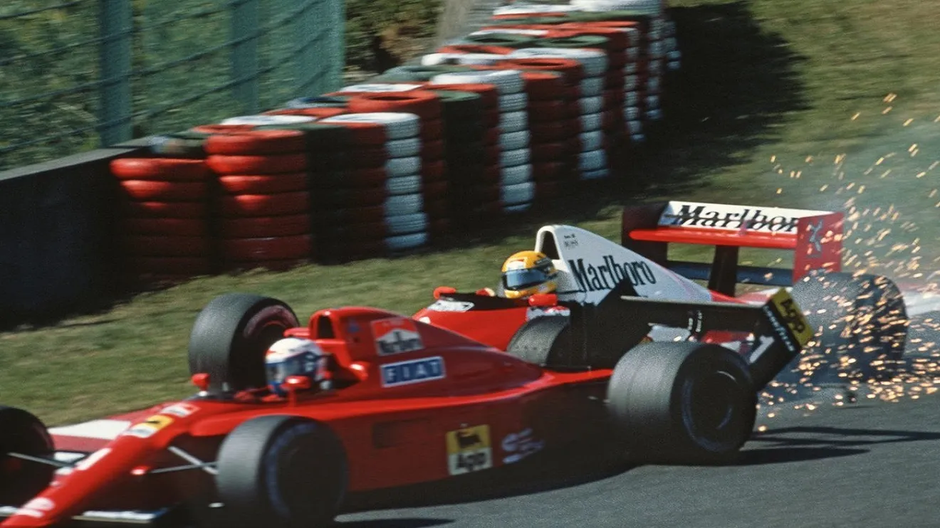 Ayrton Senna impacta con Alain Prost en el GP de Japón de 1990 de Fórmula 1
