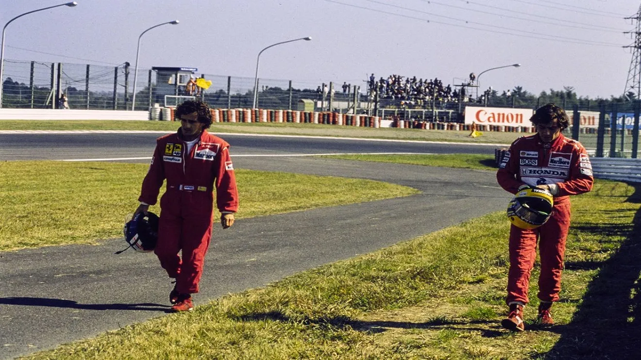 Alain Prost y Ayrton Senna regresan al lugar del accidente