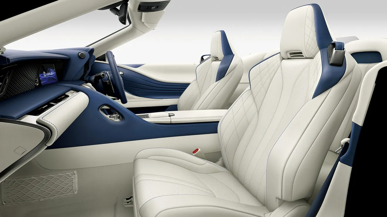 Lexus LC Cabrio 2022 - interior