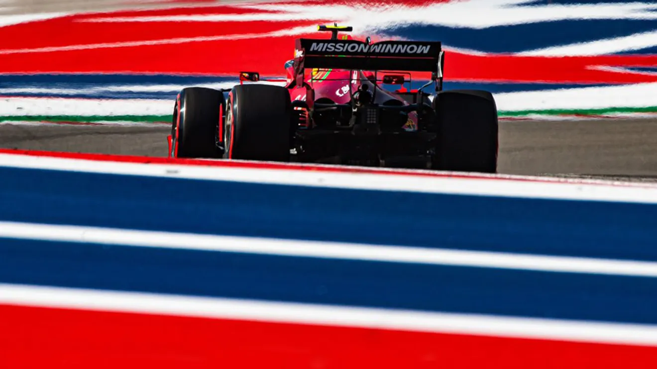 Sainz se cuela entre los dominadores Red Bull en los últimos libres de Austin