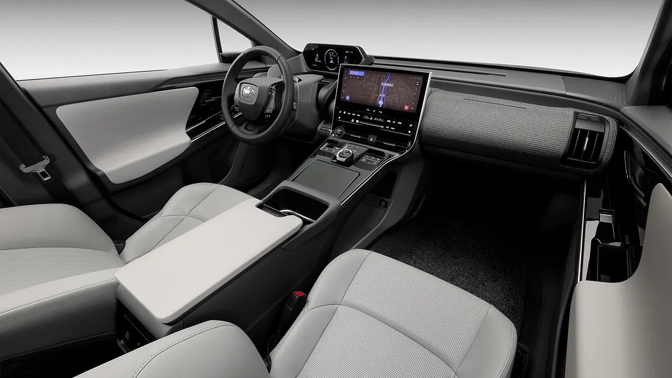 Toyota bZ4X - interior