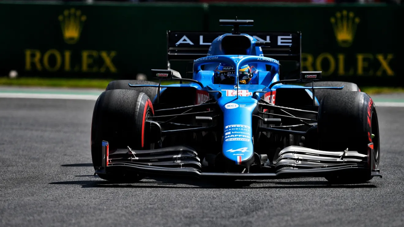 Alonso aspira a colarse en el 'Top 10': «Esperamos encontrar soluciones»