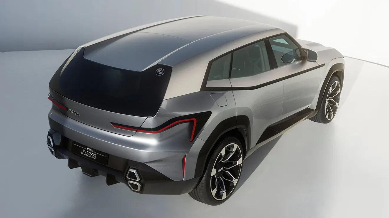 BMW Concept XM - posterior