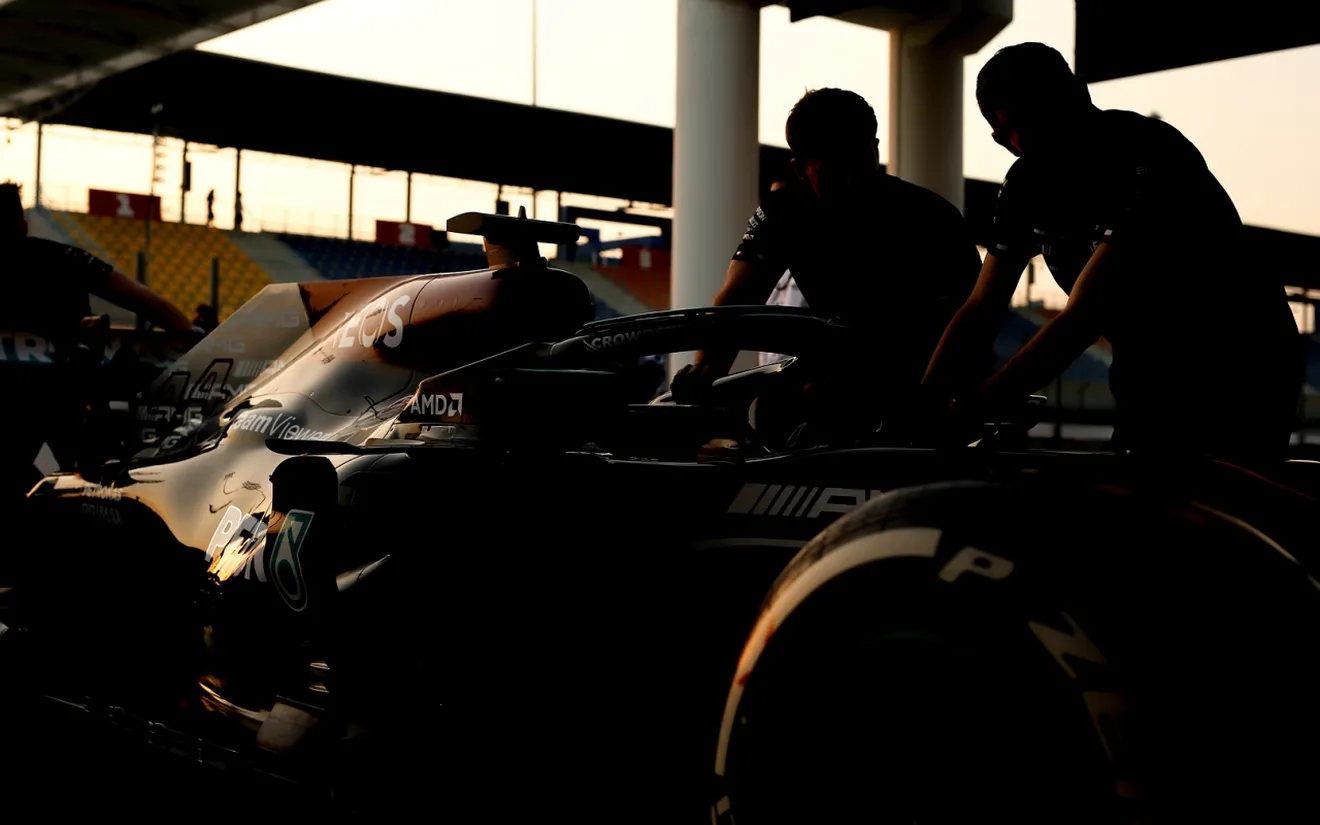 Horner desvela que la FIA hará un test adicional al alerón de Mercedes