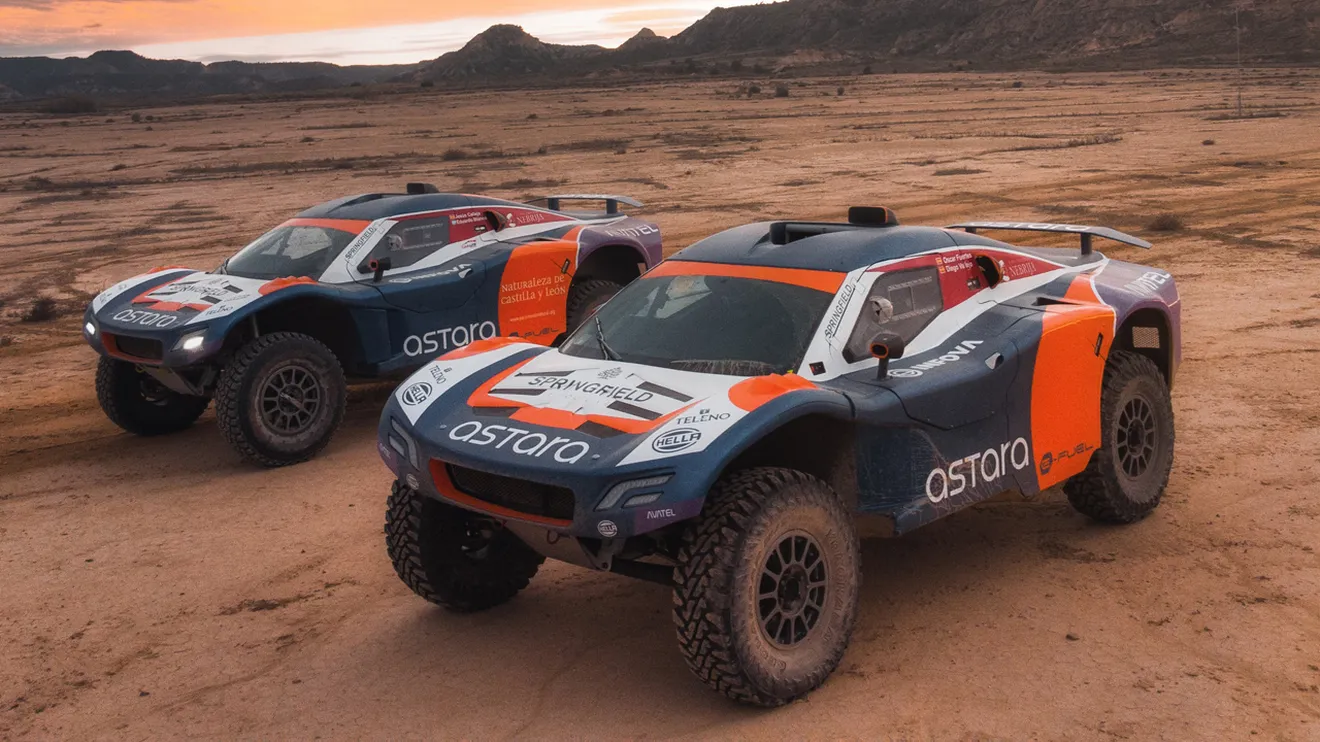 Jesús Calleja y Óscar Fuertes forman equipo para disputar el Dakar 2022