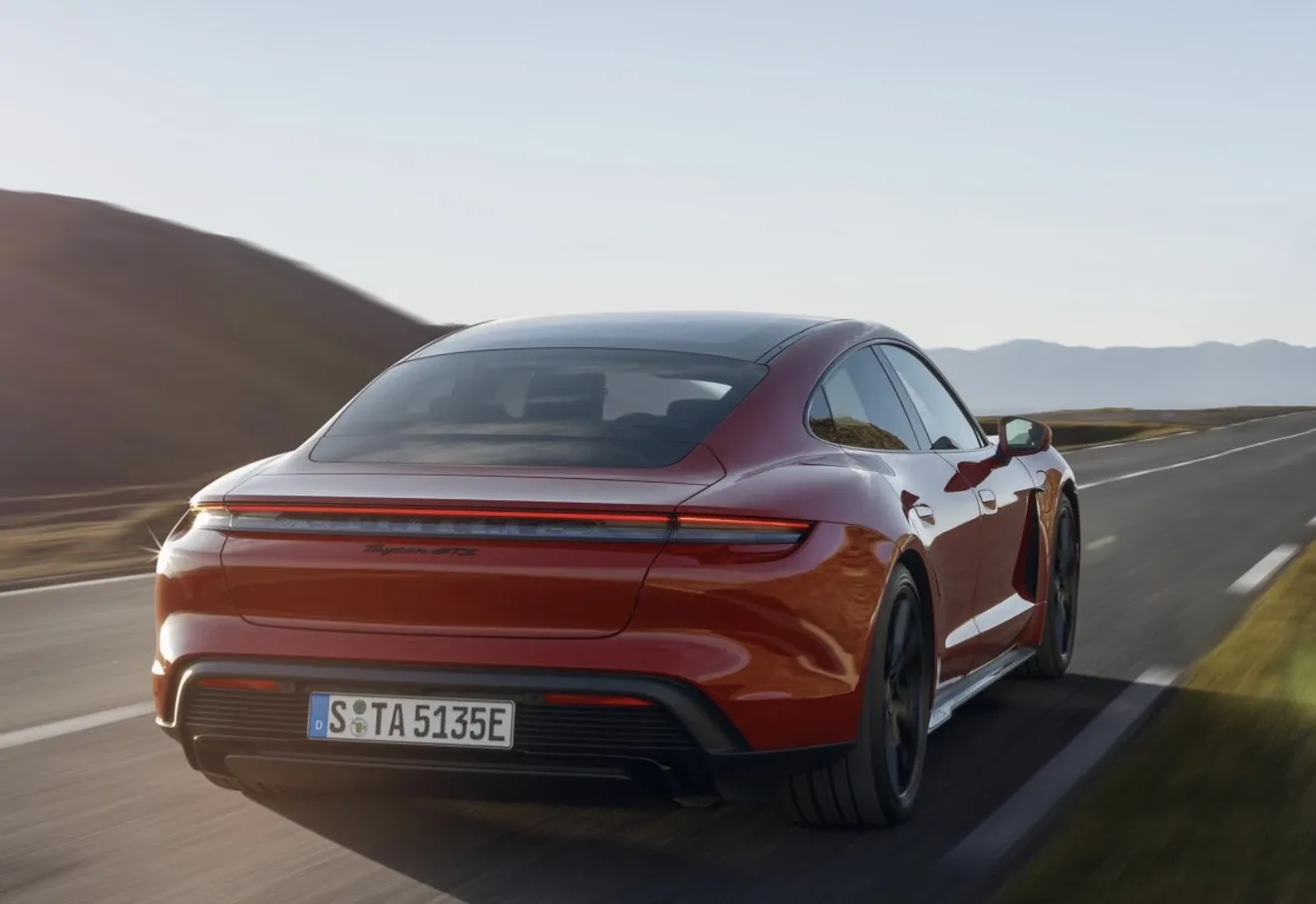 Foto Porsche Taycan GTS 2022 - exterior