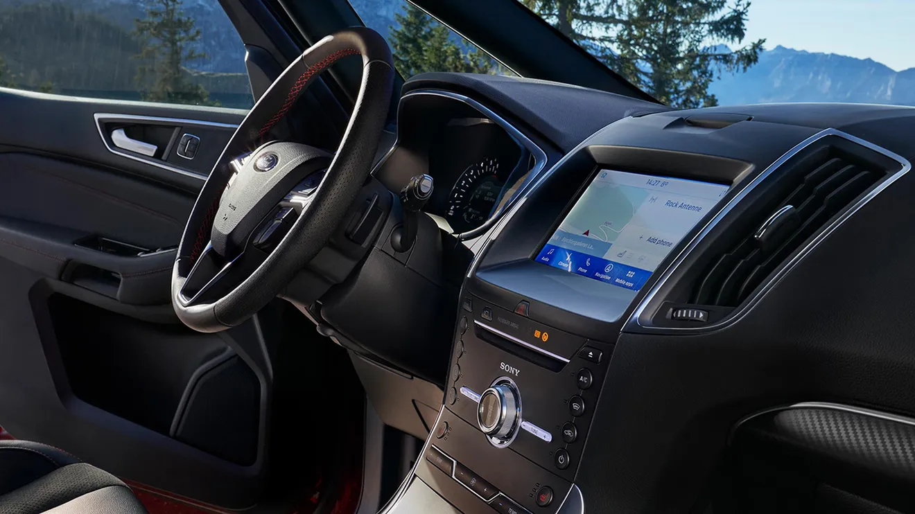 Ford S-Max Hybrid - interior