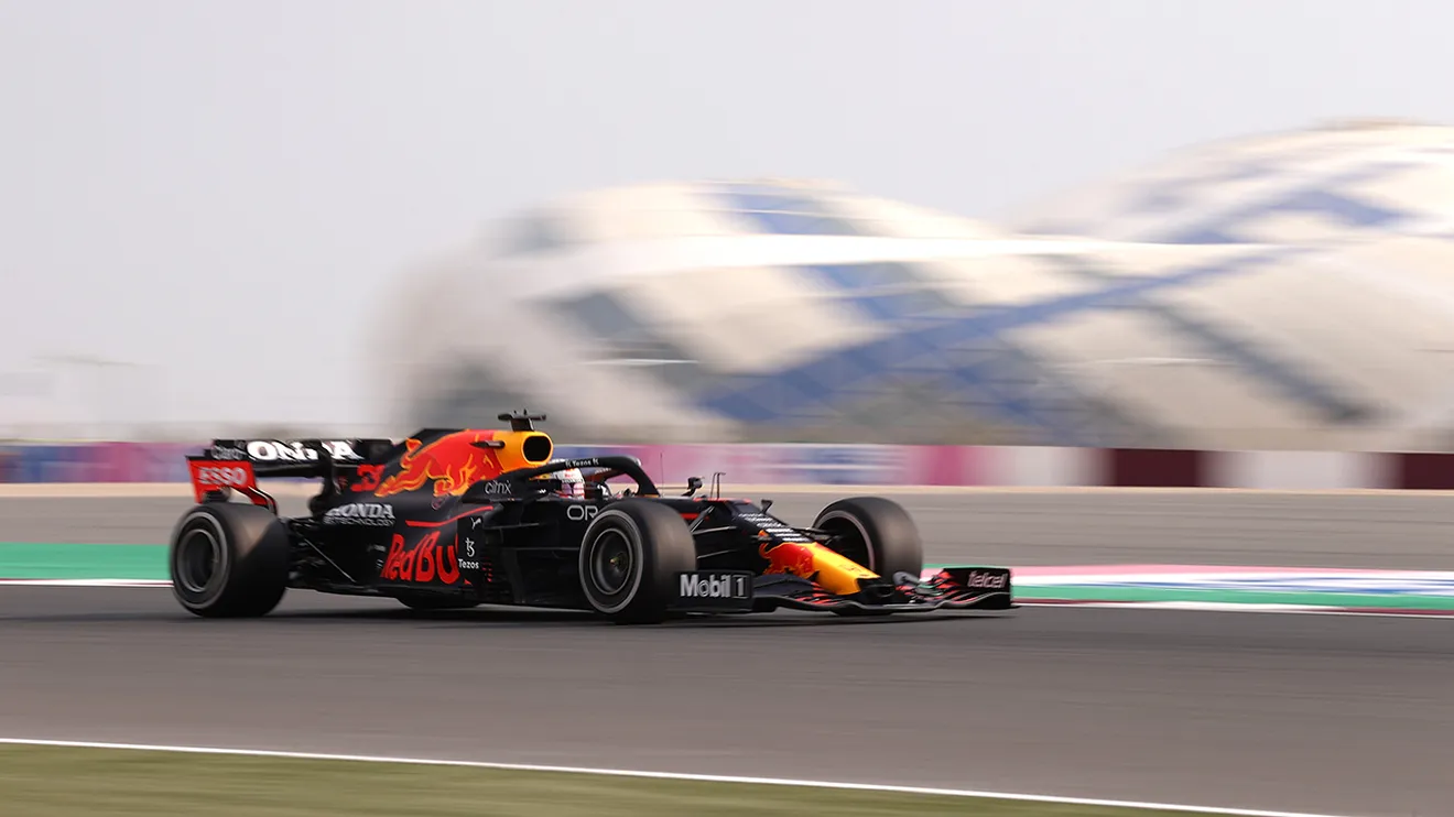 Verstappen estrena Qatar metiendo miedo a sus rivales