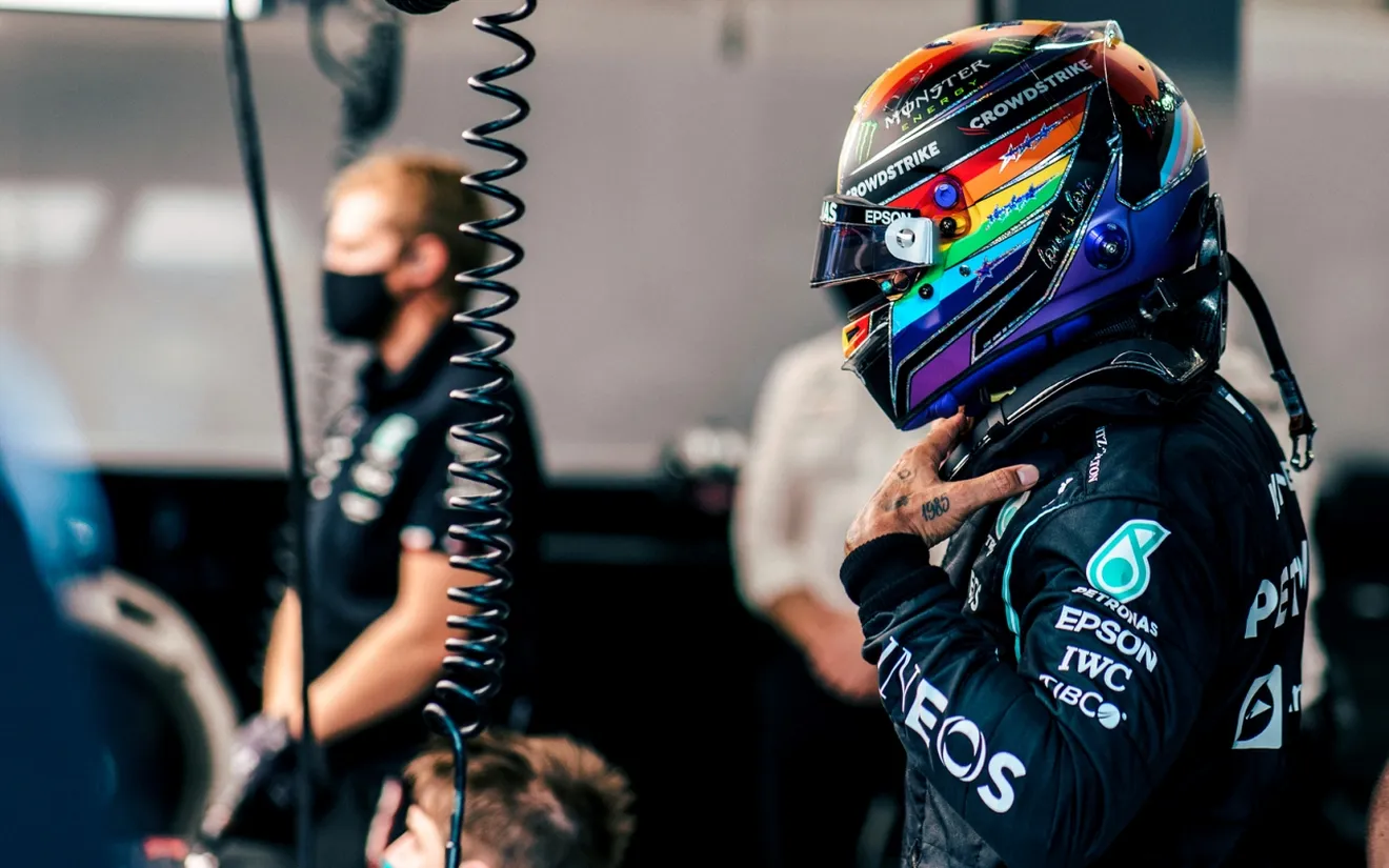 Hamilton se desmarca de la polémica de Kingspan y Mercedes