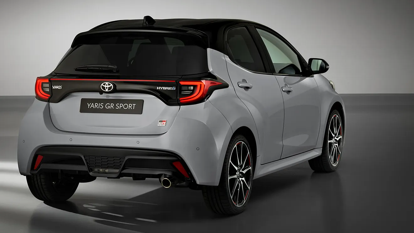 Toyota Yaris GR Sport 2022 - posterior